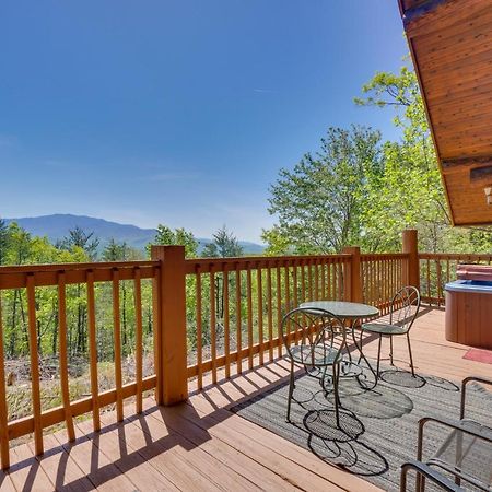 Smoky Mountain Vacation Rental Cabin With Hot Tub! 蓋特林堡 外观 照片