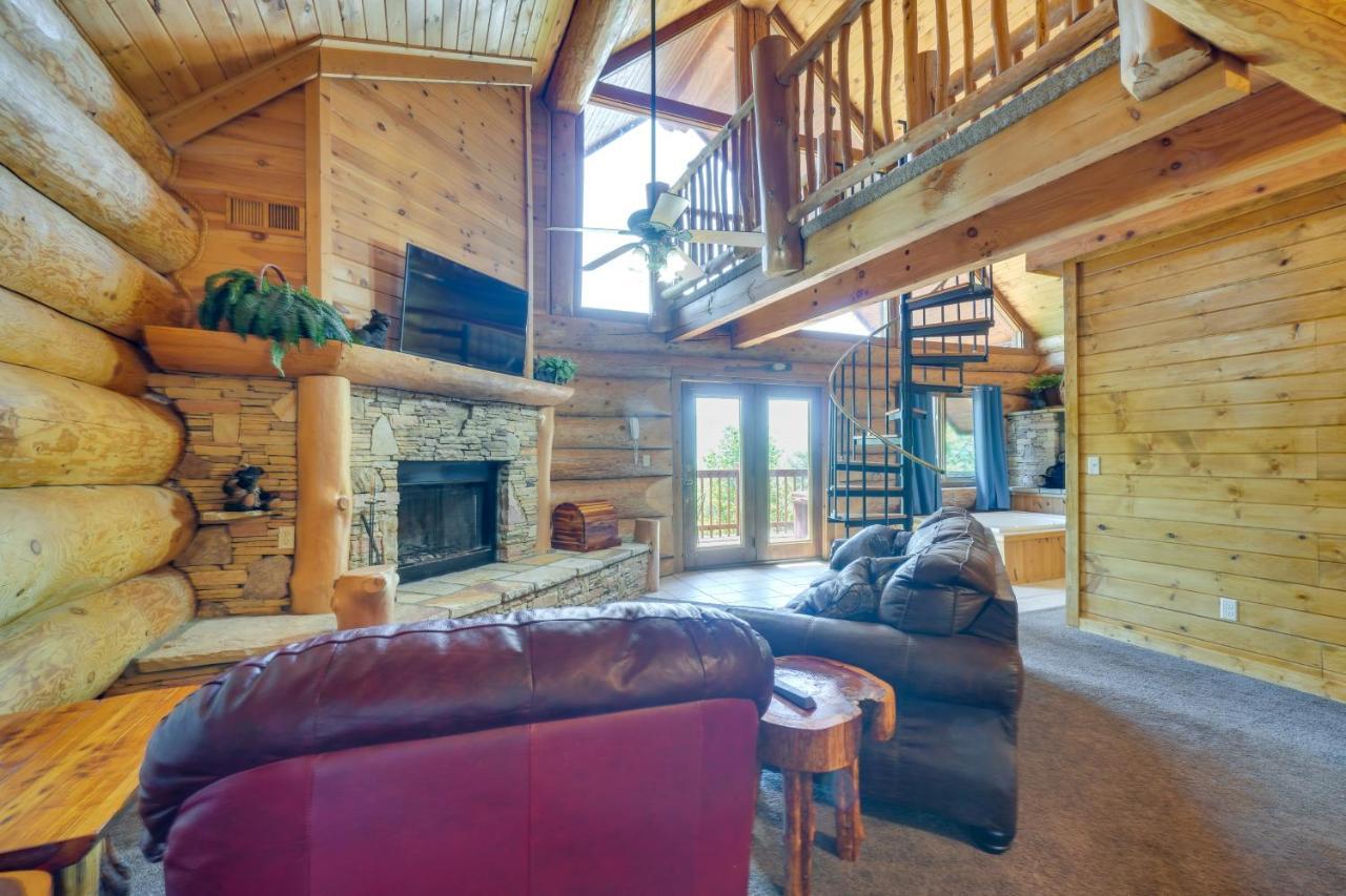 Smoky Mountain Vacation Rental Cabin With Hot Tub! 蓋特林堡 外观 照片