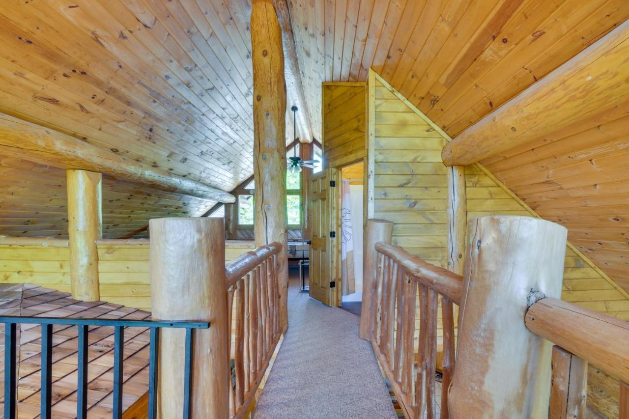 Smoky Mountain Vacation Rental Cabin With Hot Tub! 蓋特林堡 外观 照片
