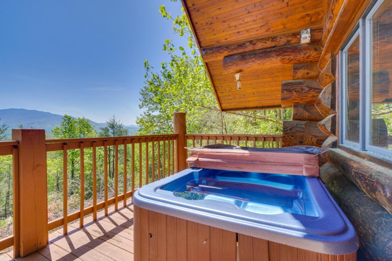 Smoky Mountain Vacation Rental Cabin With Hot Tub! 蓋特林堡 外观 照片