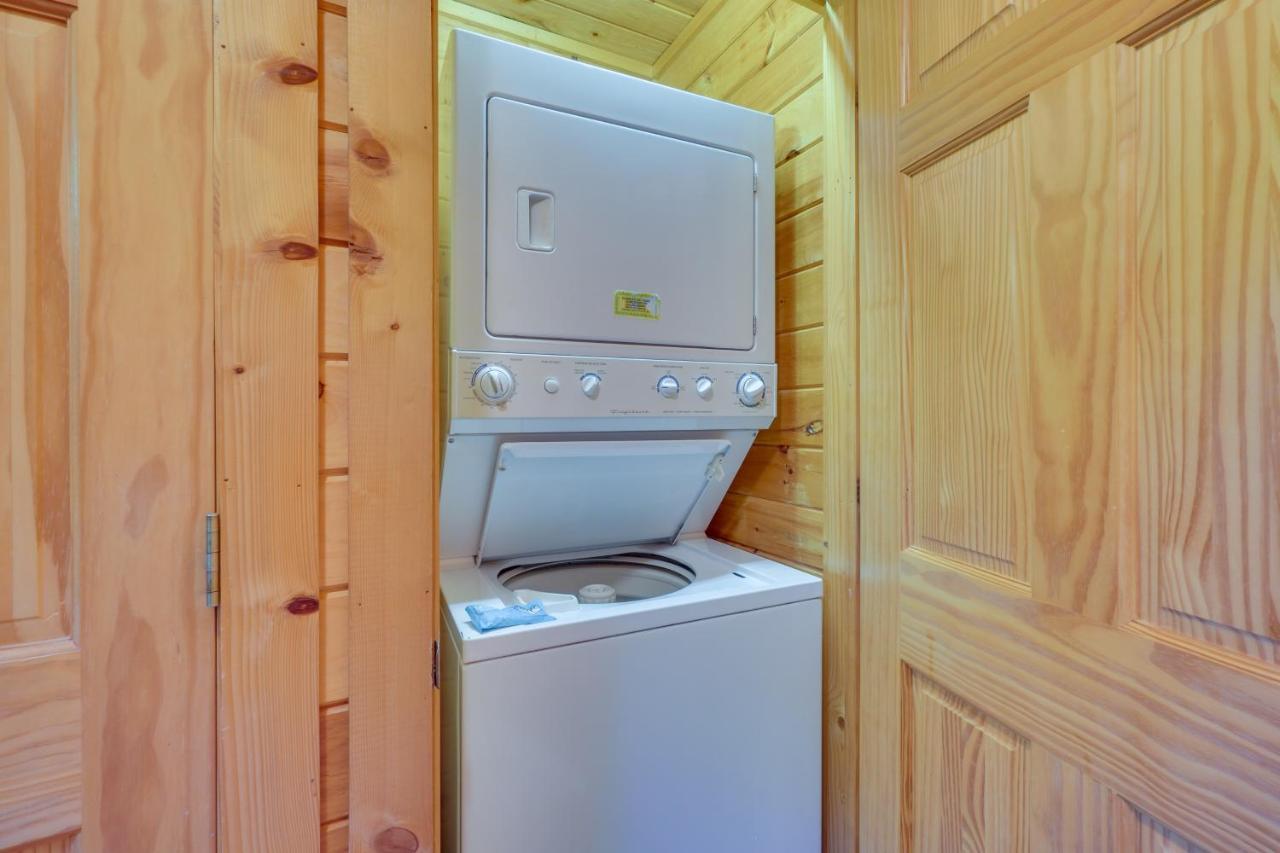 Smoky Mountain Vacation Rental Cabin With Hot Tub! 蓋特林堡 外观 照片