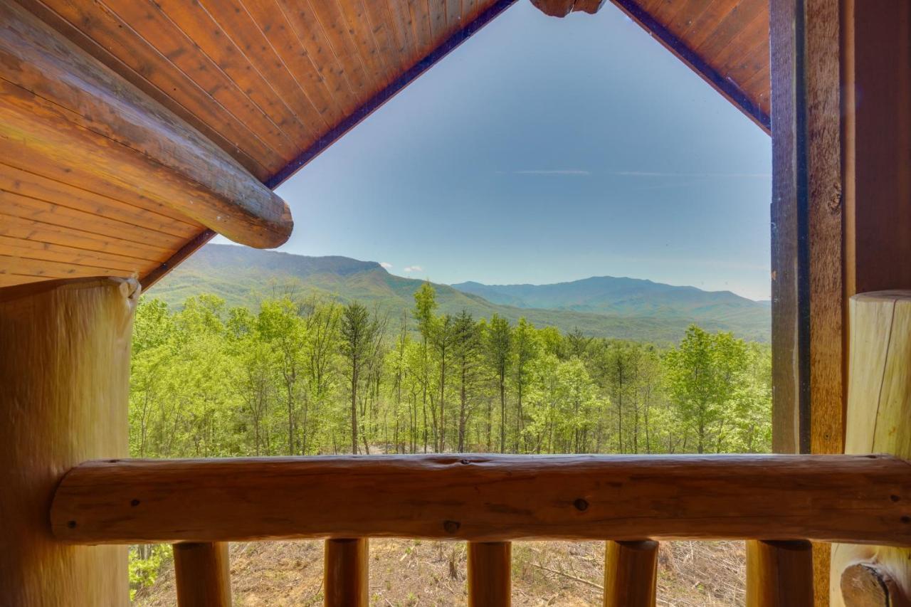 Smoky Mountain Vacation Rental Cabin With Hot Tub! 蓋特林堡 外观 照片